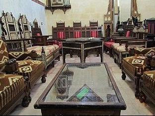 Arabian Nights Hostal *